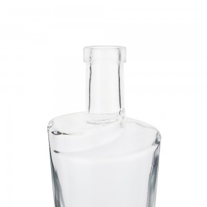 China 700 ml clear liquor bottle with cork Manufacturer and Company | QLT