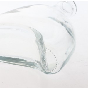 China China Wholesale 700ml Clear Whiskey XO Glass Bottle - QLT Manufacturer and Company | QLT