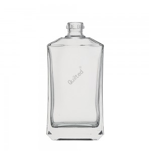 China 500 ml square shappe clear liquor glass whisky bottle Manufacturer and Company | QLT