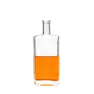 China 500ml Clear Flat Square Whisky Glass Bottles Manufacturer and Company | QLT