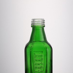 China 50 ml Mini liquor glass bottle with screw Manufacturer and Company | QLT