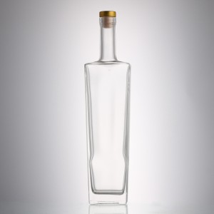 China Empty 700 ml flat square glass liquor bottle Manufacturer and Company | QLT