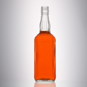 China 700 ml square shape glass liquor bottle Manufacturer and Company | QLT