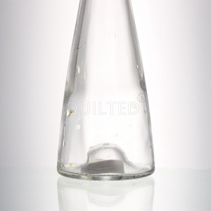 China 500 ml long neck liquor glass whisky bottle Manufacturer and Company | QLT