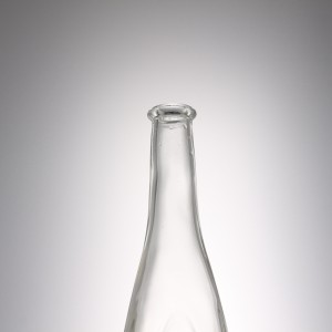 China 1000 ml flat round long neck liquor glass whisky bottle - QLT Manufacturer and Company | QLT