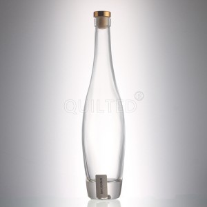 China China Design 500 ml clear liquor ice wine glass bottle Manufacturer and Company | QLT