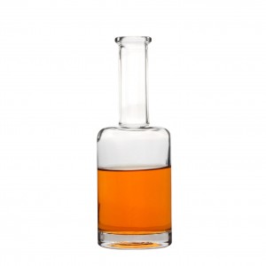 China 500ml Long Neck Clear Liquor Bottles Manufacturer and Company | QLT