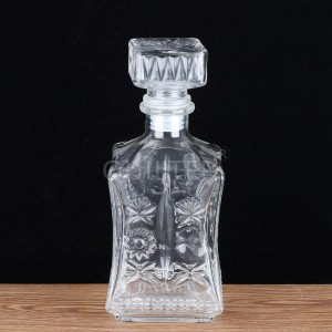 China 700 ml square shape liquor glass whisky bottle decanter Manufacturer and Company | QLT