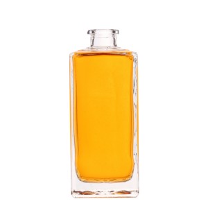 China 500ml Clear Liquor Square Shape Glass Bottles Manufacturer and Company | QLT