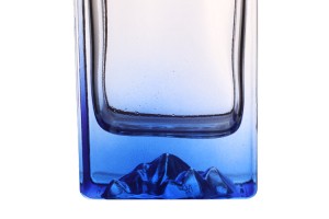 China 500ml Blue Colored Liquor Glass Bottles Manufacturer and Company | QLT